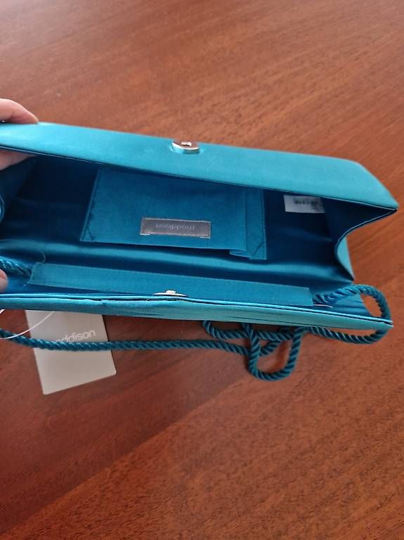 Borse da donna: Borsa pochette – Usato da Aurigeno venduto da dan_2xx2 1