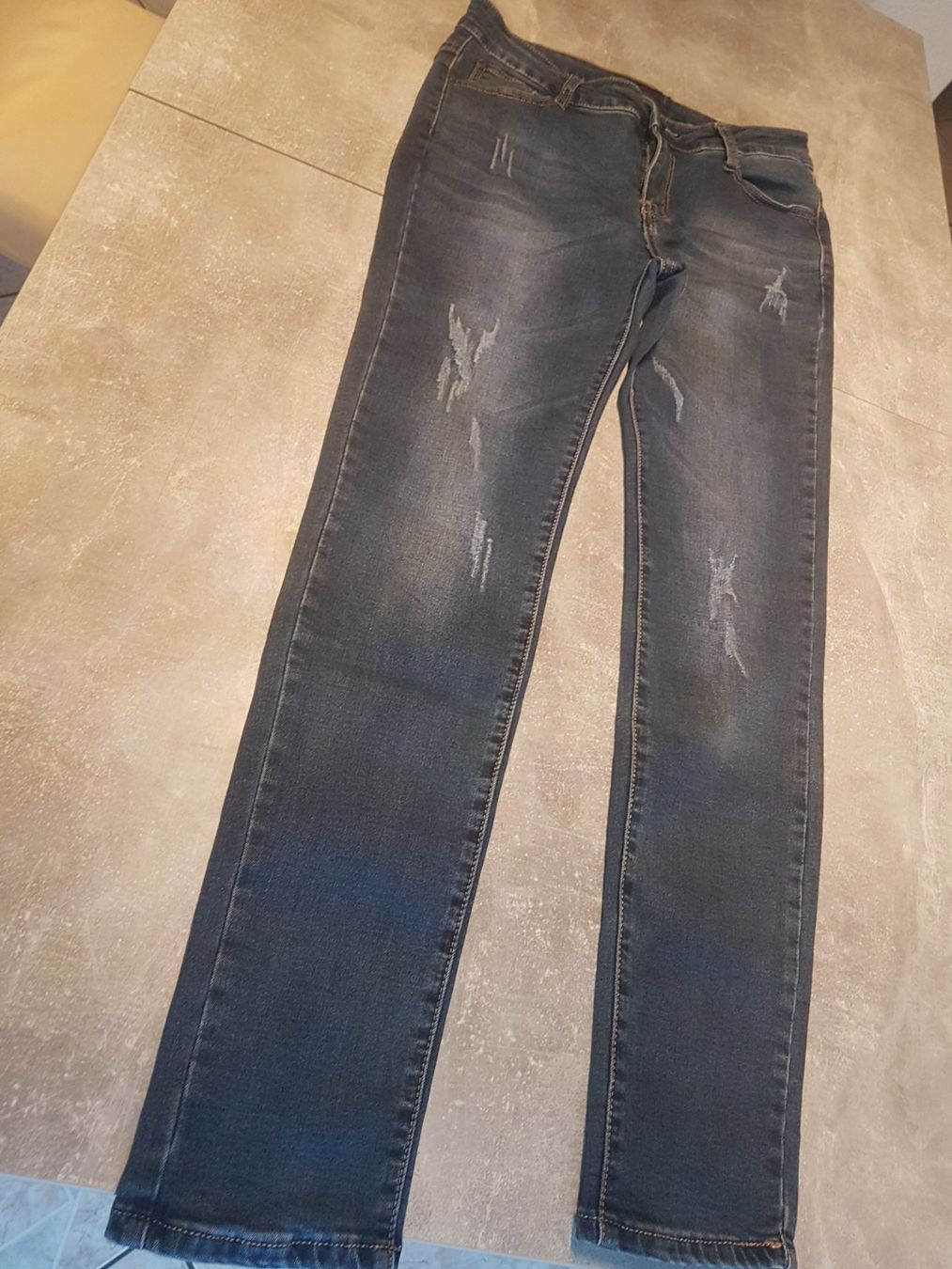 Jeans: Pantalon jeans bleu taille 42 marque By Sasha 95% coton – Gebraucht aus Villiers von san_jn5w