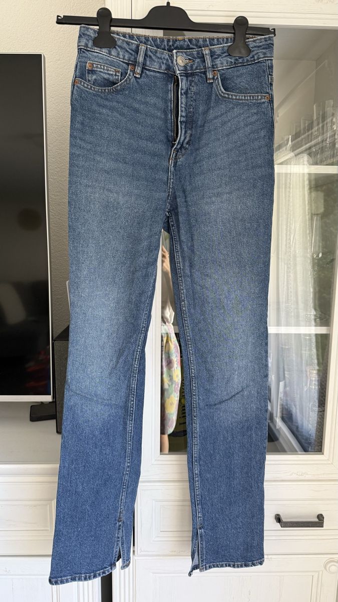 H&M Jeans: Jeans H&M, Größe 38. 2 mal getragen – Gebraucht aus Sevelen von ann_f687