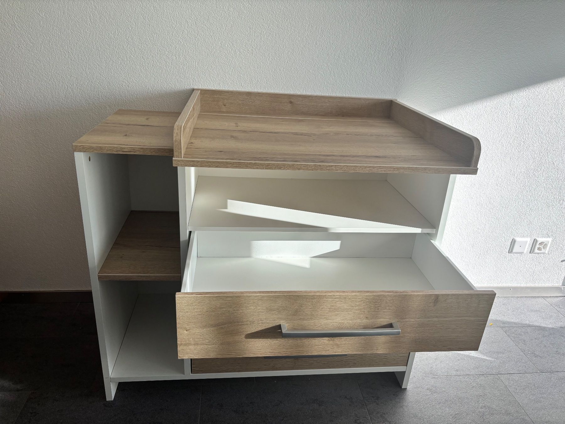 Wickeltisch & Zubehör: Wickelkommode – Gebraucht aus Murten von yve_fk6r 1