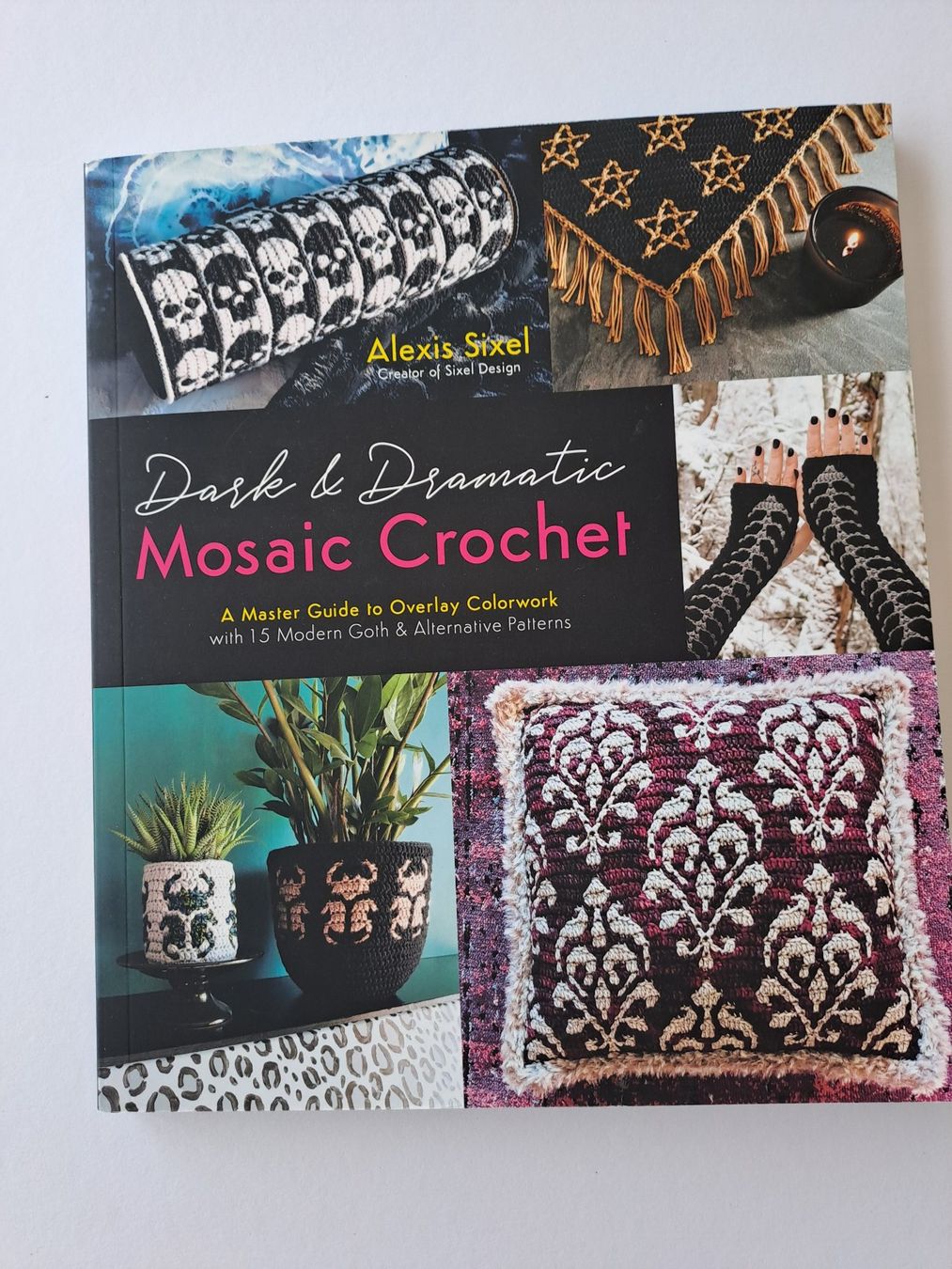Libri: Häkelbuch Dask & Dramatic Mosaic crochet Alexis Sixel NEU – Nuovo (secondo la descrizione) da Glashütten venduto da Schwebefisch