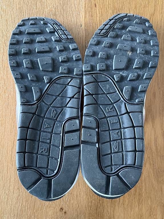 Nike Herrenschuhe: Nike Airmax 1, Grösse 42.5 – Gebraucht aus Seengen von sash_m 4