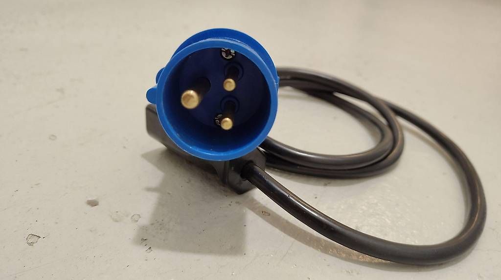 Unità & Adattatore: Starkstrom Adapter, neuwertig – Usato da Ballwil venduto da bom_ar 3
