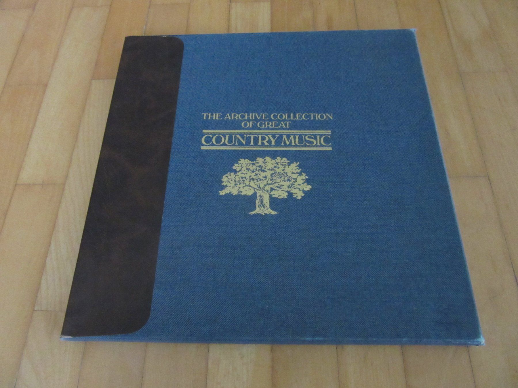 Schallplatten: Box-Set mit 4 Langspielplatten "JOHNNY CASH / GEORGE JONES" – Gebraucht aus Degersheim von Tforelle