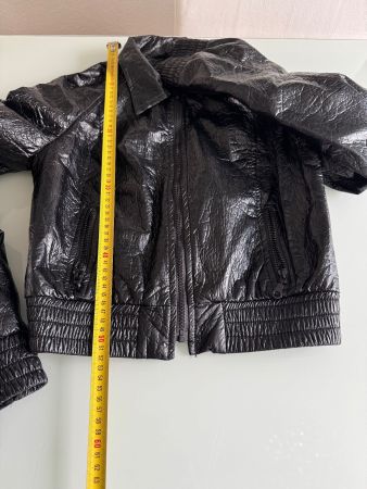 Schwarze Kunstlederjacke Gr. S stylisch Übergangsjacke cool
