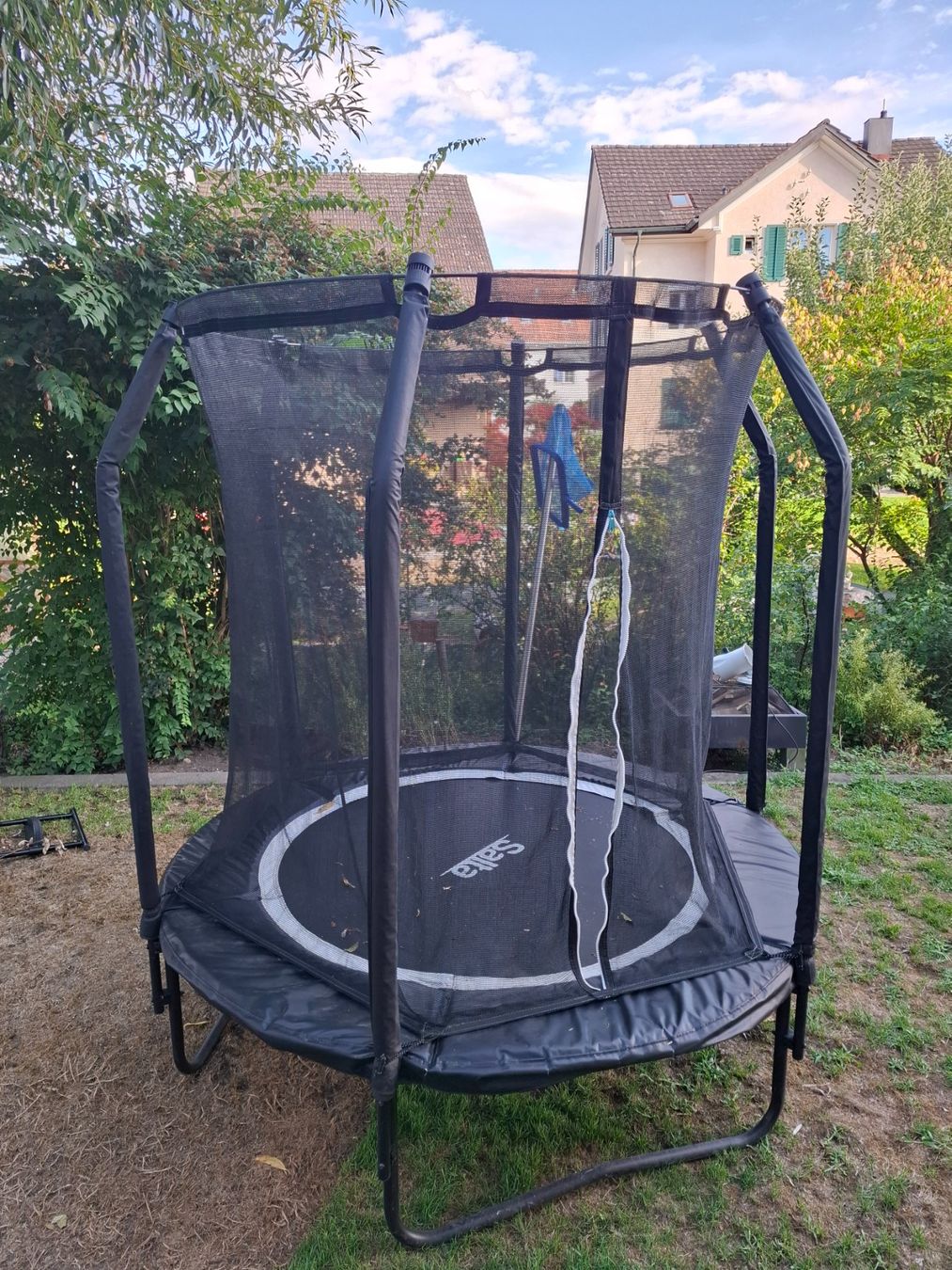 Salta Trampoline: Trampolin mit Sicherheitsnetz und Leiter gebraucht – Gebraucht aus Ottikon von matze01 1
