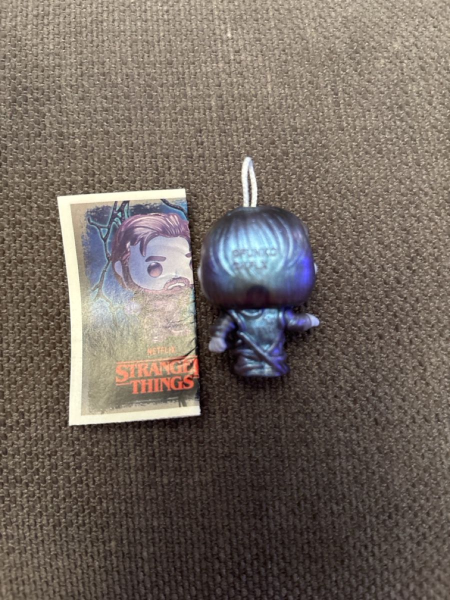 Funko Statuette: Kinder Joy Stranger Things Funko Pop Hopper – Nuovo e nell'imballaggio originale da Basel venduto da Mig_Sil04 1