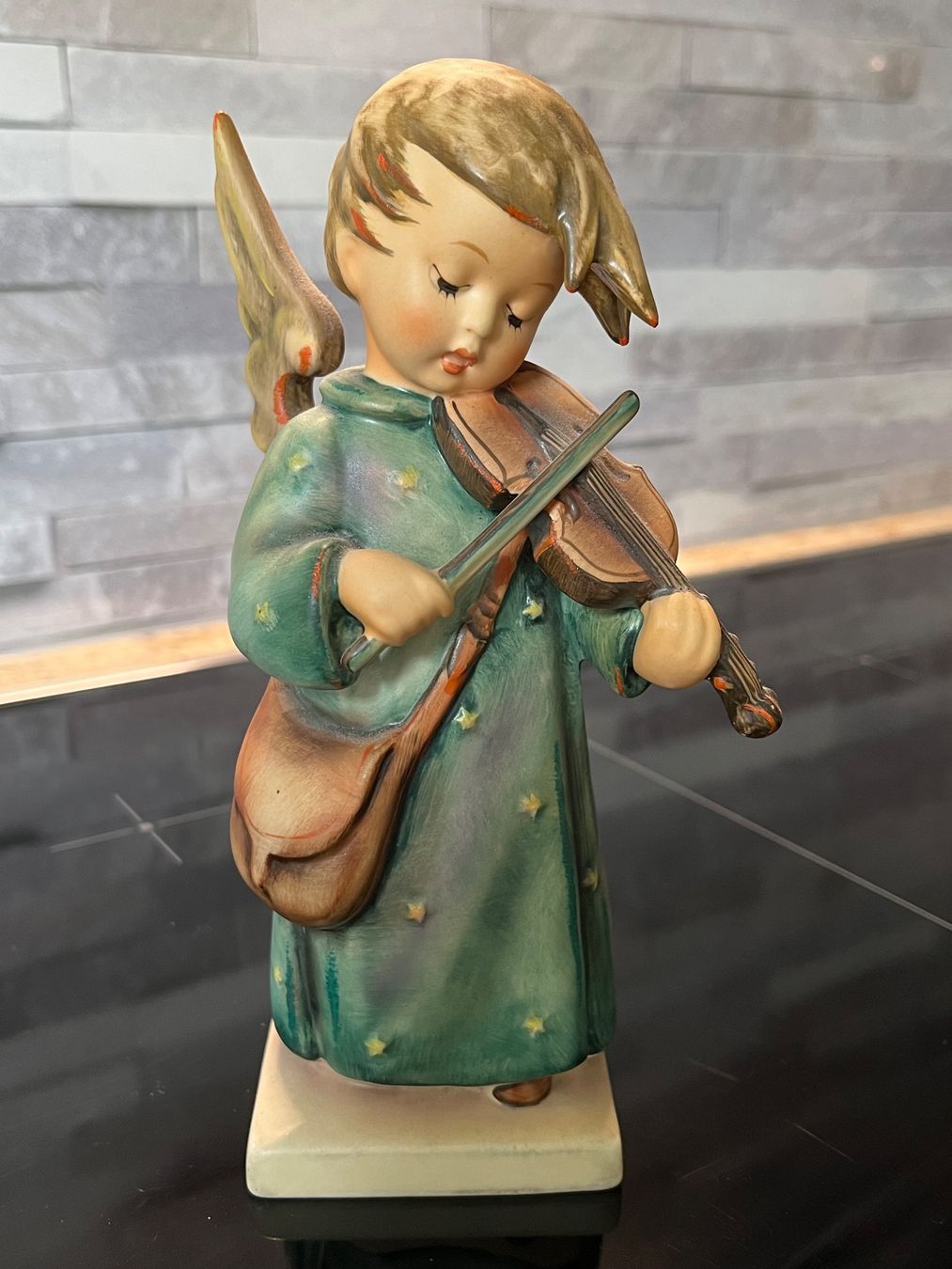 Hummel Statuette: Alte Goebel/Hummel Engel Figur – Usato da Bauma venduto da Budgerigar
