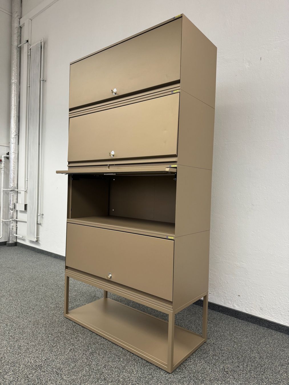 Lista Armoires: Lista Office LO Locker mit 4 Fächern mit Schlüssel – D'occasion à Schönenwerd par mcofficeshop 6