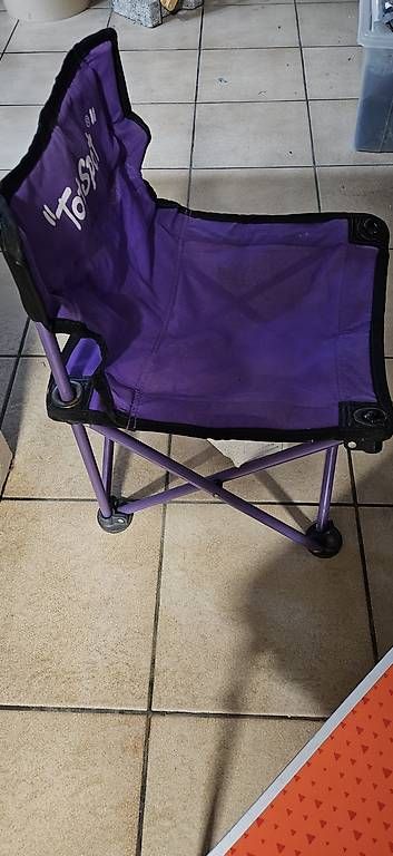 Chaises:  Kinderstuhl – D'occasion à Aarau Rohr par Adoxa
