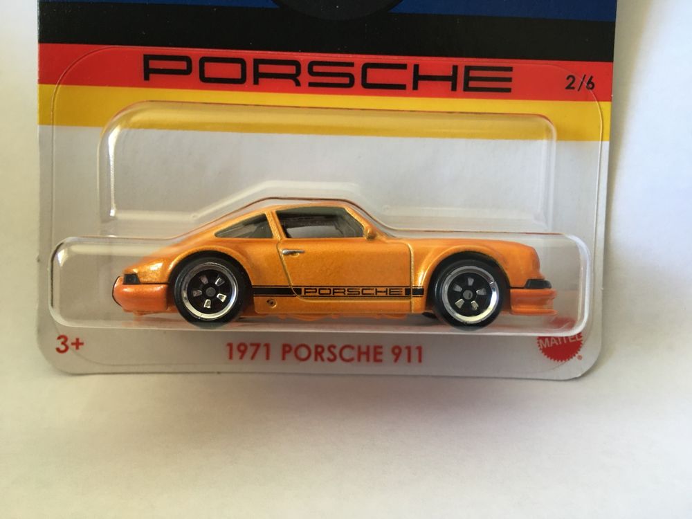 Hot Wheels 1971 Porsche 911 Vintage Racing Club Kids Model Diecast Toy Car HRV04