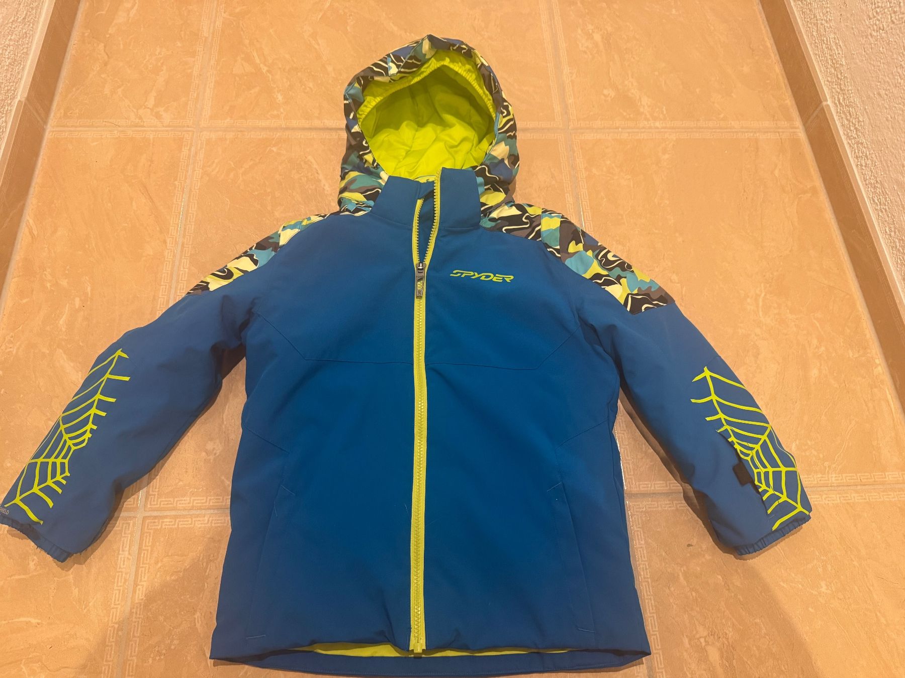 Spyder Giacche & Cappotti: Spyder Winterjacke, 7J 122 – Usato da Klingnau venduto da Markus14