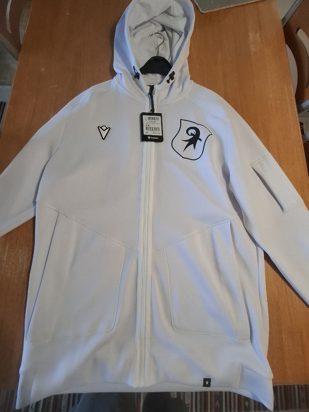 FC Bâle Vestes: FC Basel 24/25 Cup Jacke – Neuf (Voir description) à Pratteln par eri_t65l