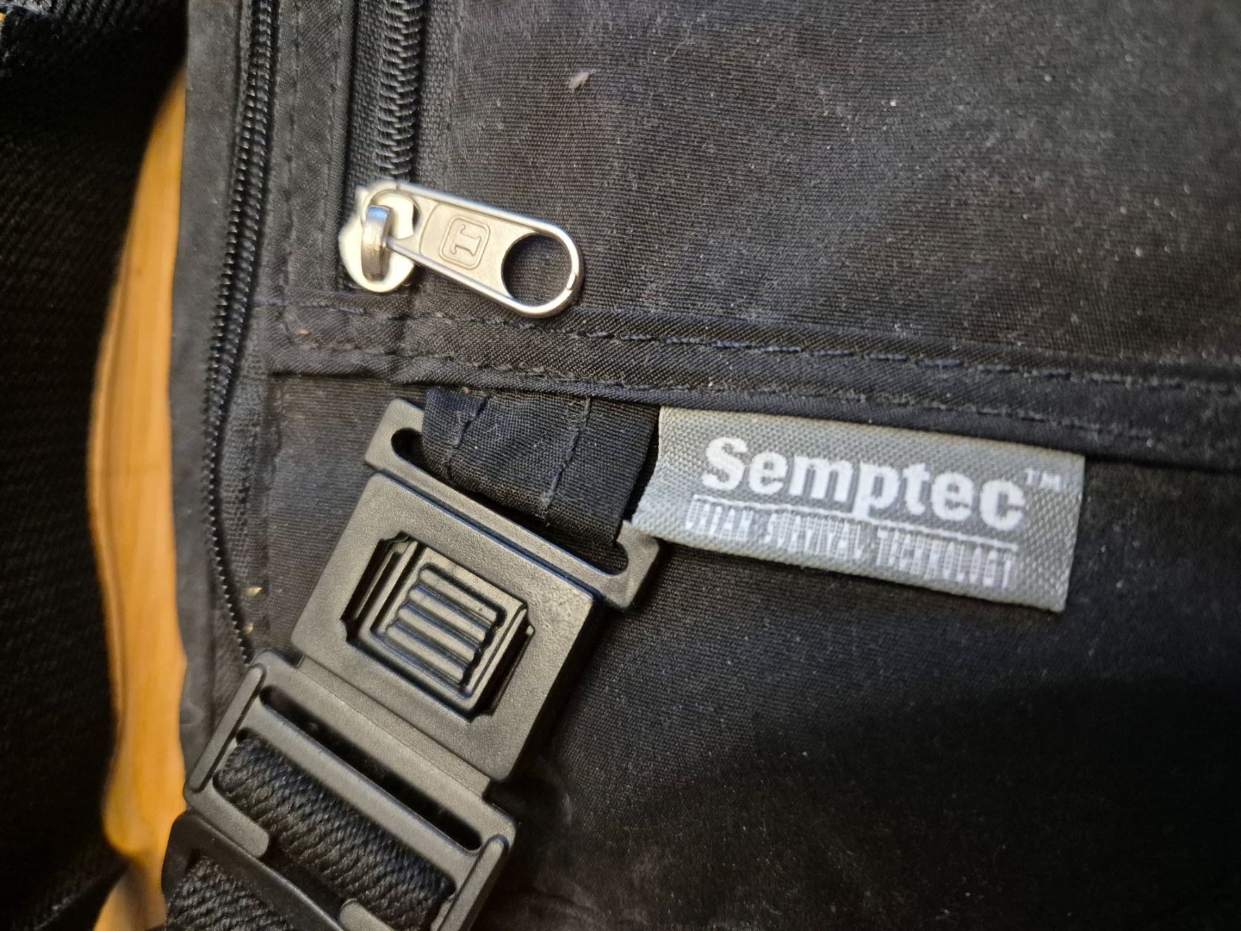 Taschen: Geldgurt, Bauchtasche, RFID Schutz, Semptec, 2 Stück – Gebraucht aus Zeiningen von Carettacaretta69 1