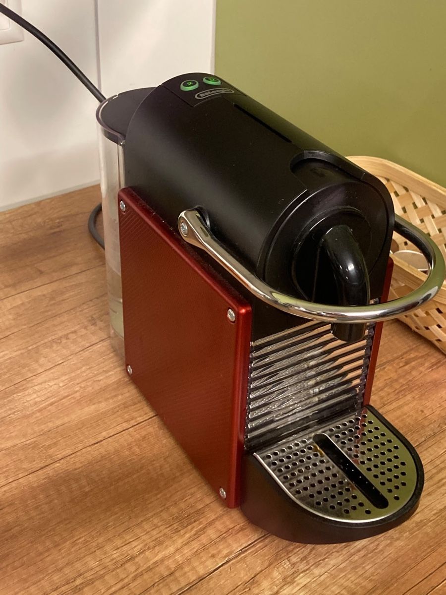 Macchine per caffè & Macchine per espresso: Kaffeemaschine DeLonghi Nespresso Pixie rot gebraucht – Usato da Siebnen venduto da neb_tt6h 1