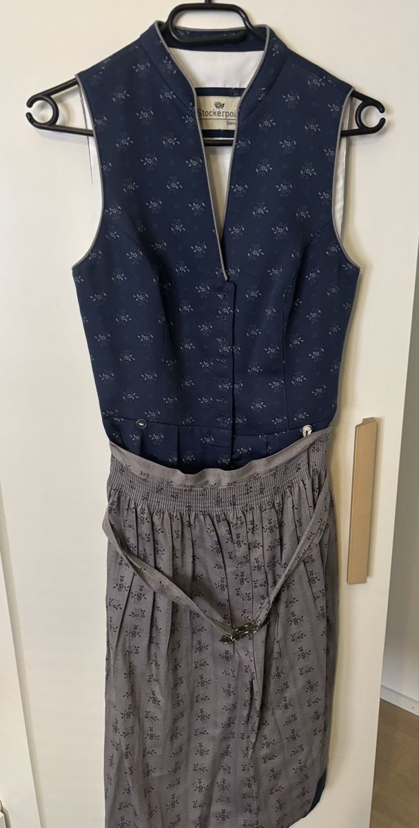Costumi: Stockerpoint Dirndl Amalie Gr. 38 Blau/Grau – Usato da Geroldswil venduto da ele_7hkp 1
