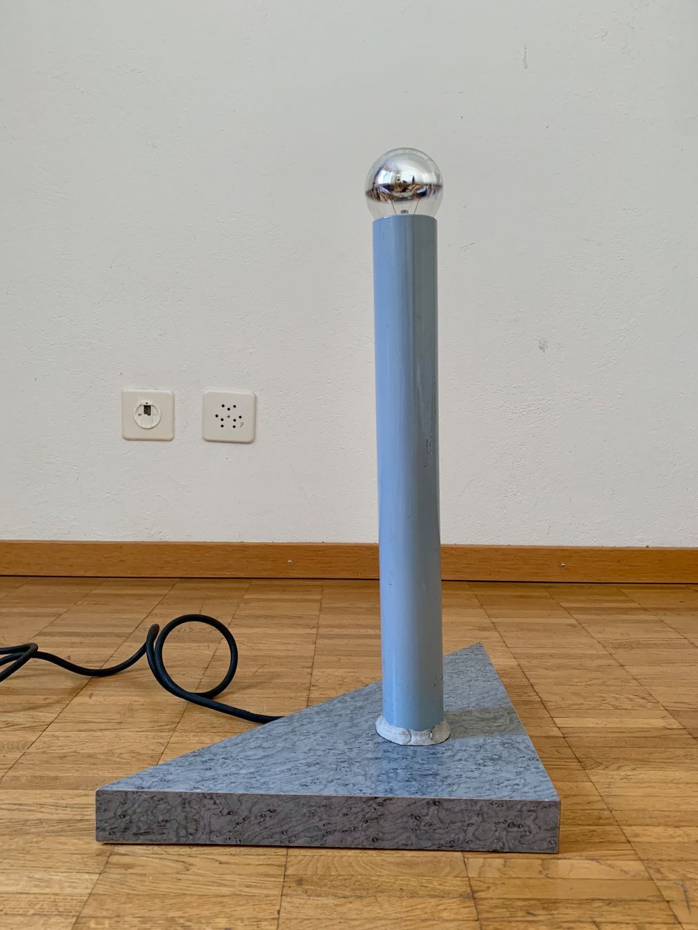 Lampen: Grafische Tischlampe / Bodenlampe – Gebraucht aus Zürich von Les_Zurichois 2
