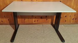 Schreibtisch 120 x 80cm