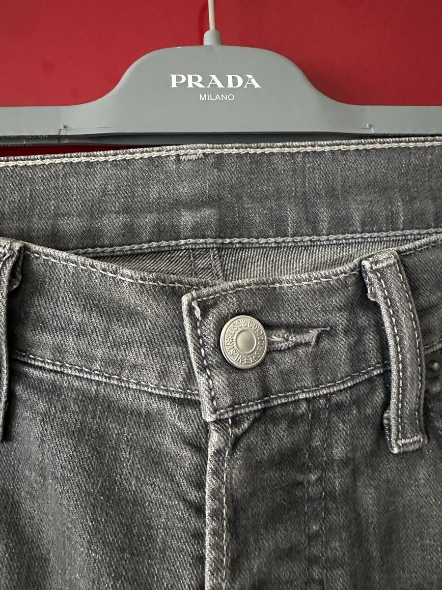 Levi's Jeans: Levi’s 501 Grau 33 30 – Usato da Basel venduto da luc_j2xz 2