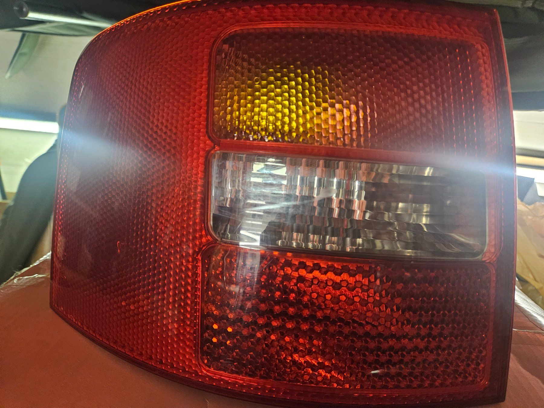 Audi Fari: Heckleuchte Audi A6 Avant – Usato da Dintikon venduto da Carpp