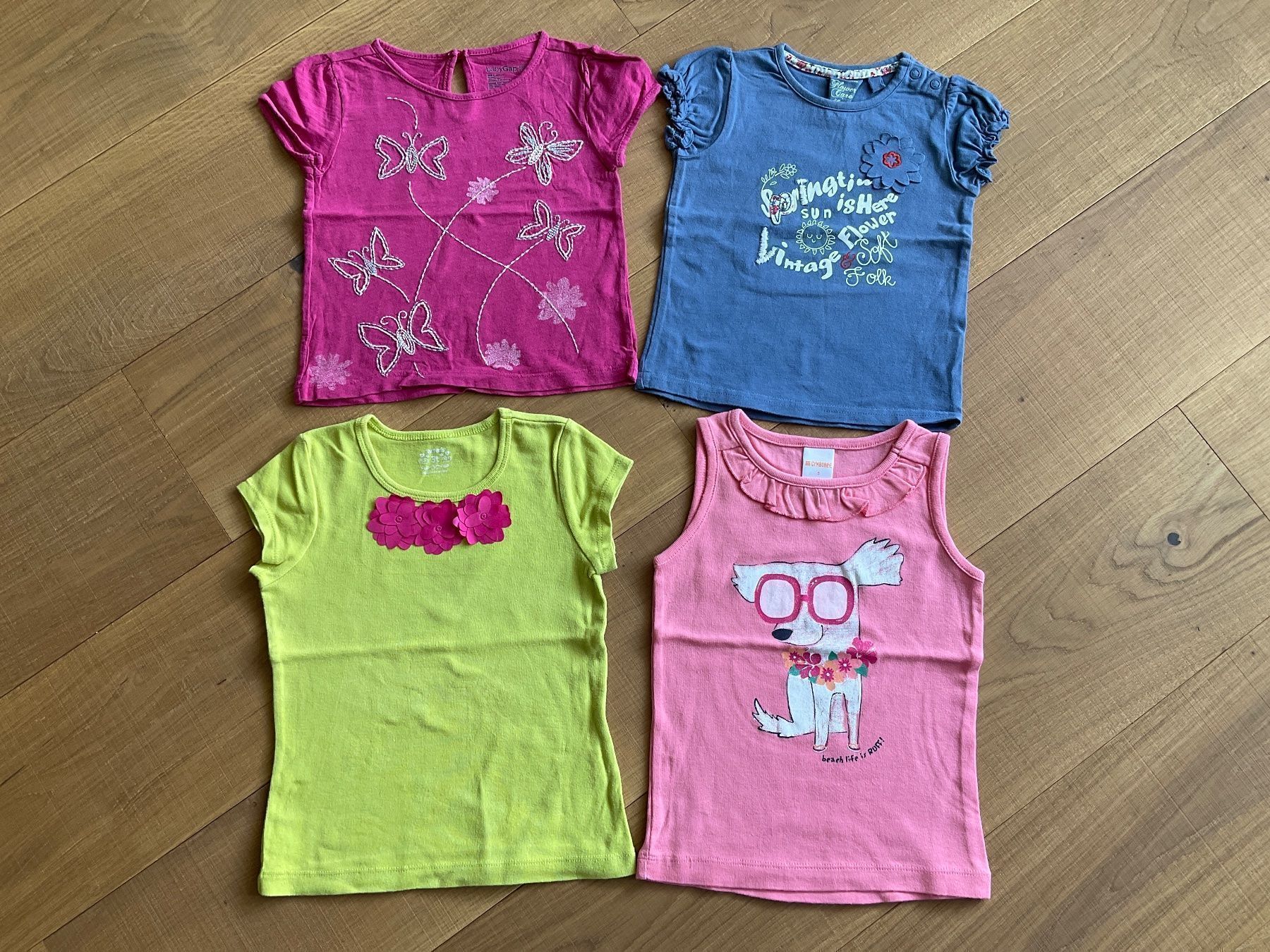 Kleiderpakete & -sets: Farbenfrohe Tshirts Gr. 86 – Gebraucht aus Winterthur von aionila