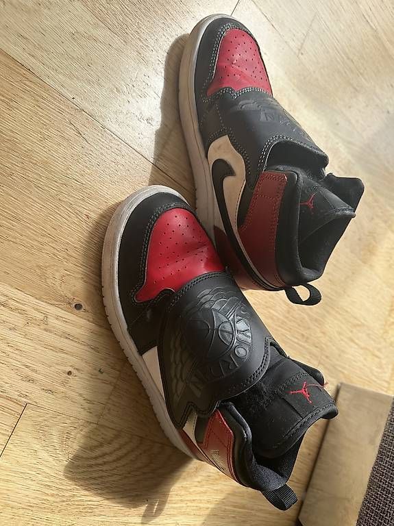 Scarpe per ragazzi: Jordan Turnschuhe Gr 35 – Usato da Bannwil venduto da celine24 1