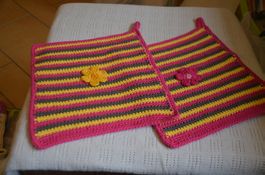 2 STUCK TOPFLAPPEN NEU - (G)