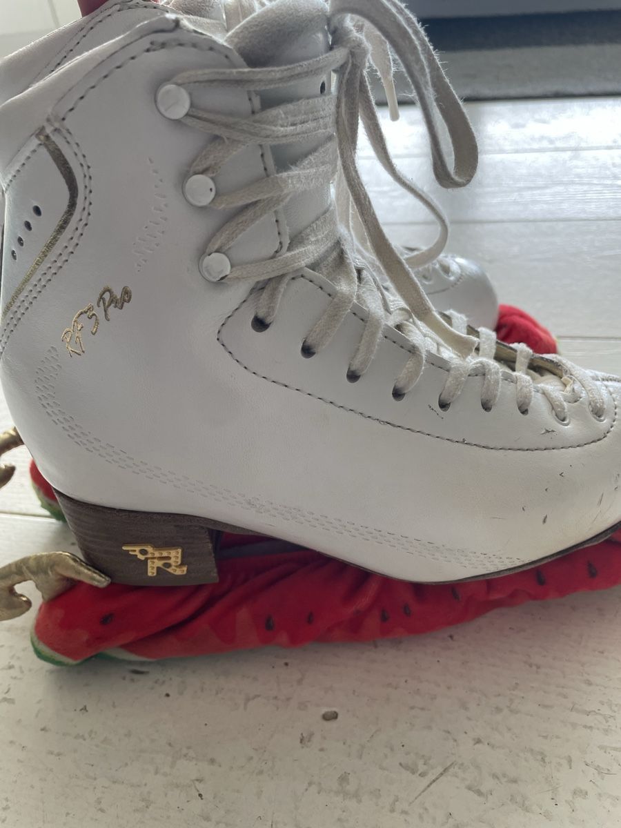 Patins à glace: Schlittschuhe Risport RF3 Pro 225 (34) – D'occasion à Herrliberg par blueman03 1