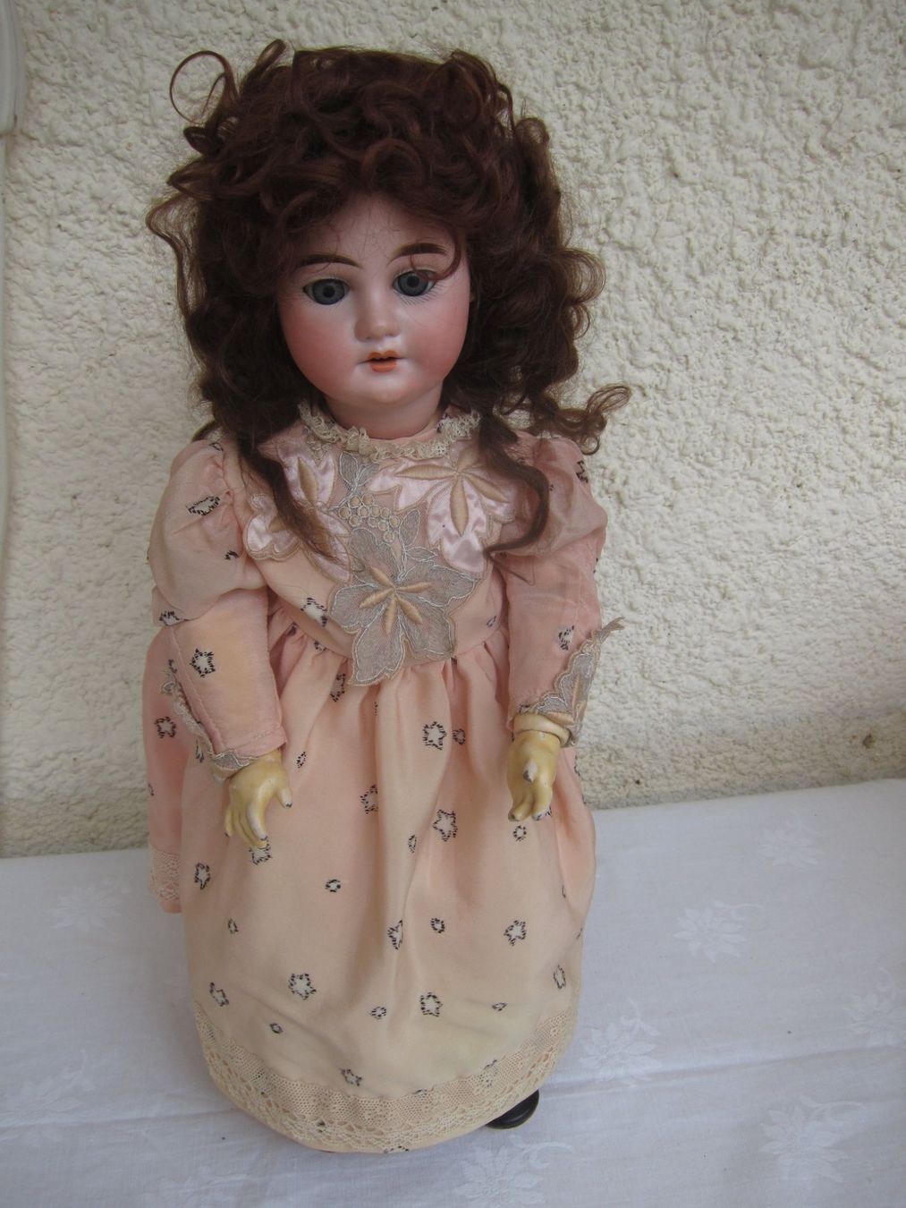 Bambole: Porzellan Puppe – Usato da Regensdorf venduto da Eri8057