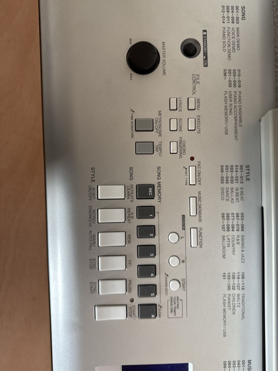 Yamaha Strumenti musicali: Klavier Keyboard EP Yamaha – Usato da Eggersriet venduto da Gio_Mag_Stucki 3