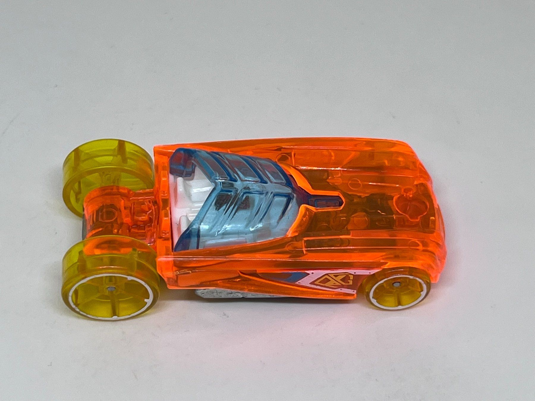 Hot Wheels Modellini d'auto: Hot Wheels Pharodox #552 – Usato da Wildegg venduto da LaaBoutique 1