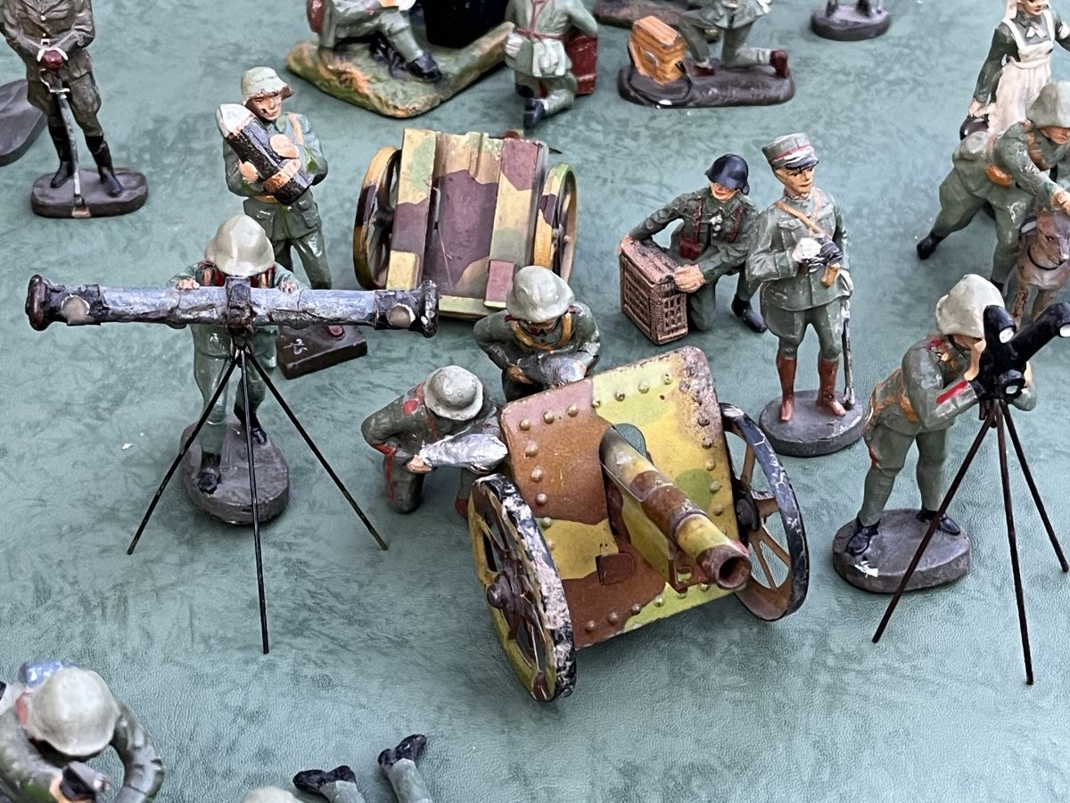 Ancien soldat français avec projecteur / Suchscheinwerfer, Elastolin Germany Blanc/Noir/Vert
