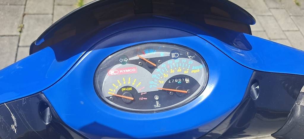 Scooter: Roller zu verkaufen – Usato da Krummenau venduto da JUf_dpc7 1