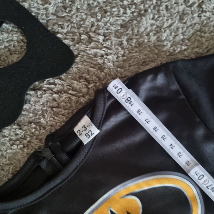 Batman Kostüm schwarz mit Muskeln für Kinder