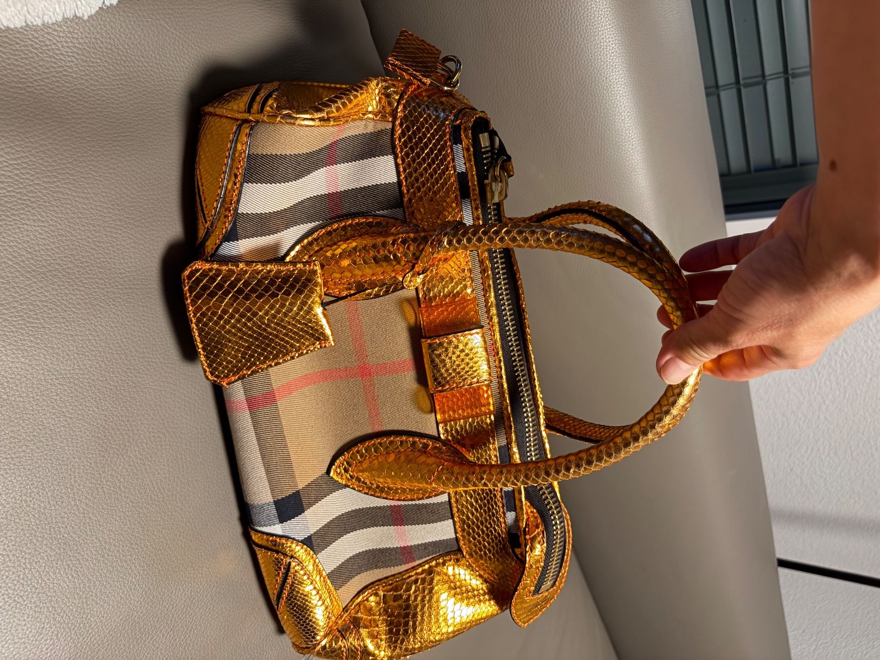 Burberry Sacs femmes: Burberry Tasche – D'occasion à Oberlunkhofen par yaric01 7