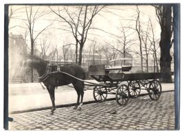 Fotografie Pritschenwagen / Kutschwagen,