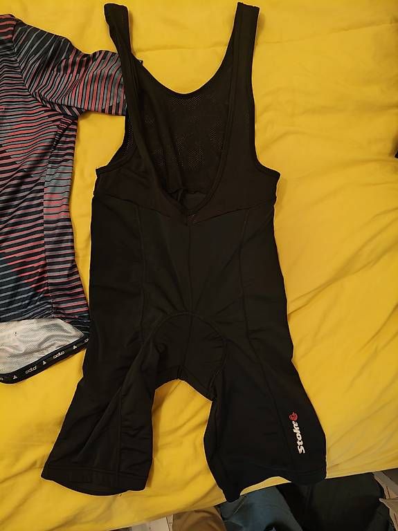Hosen: Cuissard de cyclisme Stroke noir taille s – Gebraucht aus Genève von max31bd 2