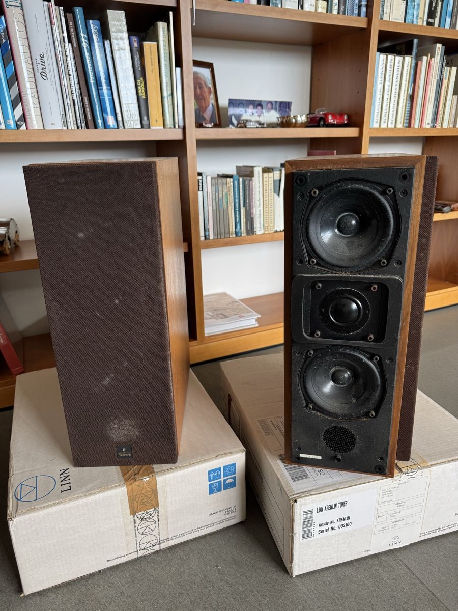 Amplificatori: Meridian Components Pre-Amp, Tuner, mit M2 Aktiv-Boxen – Usato da Küsnacht ZH venduto da Engadin_1 3