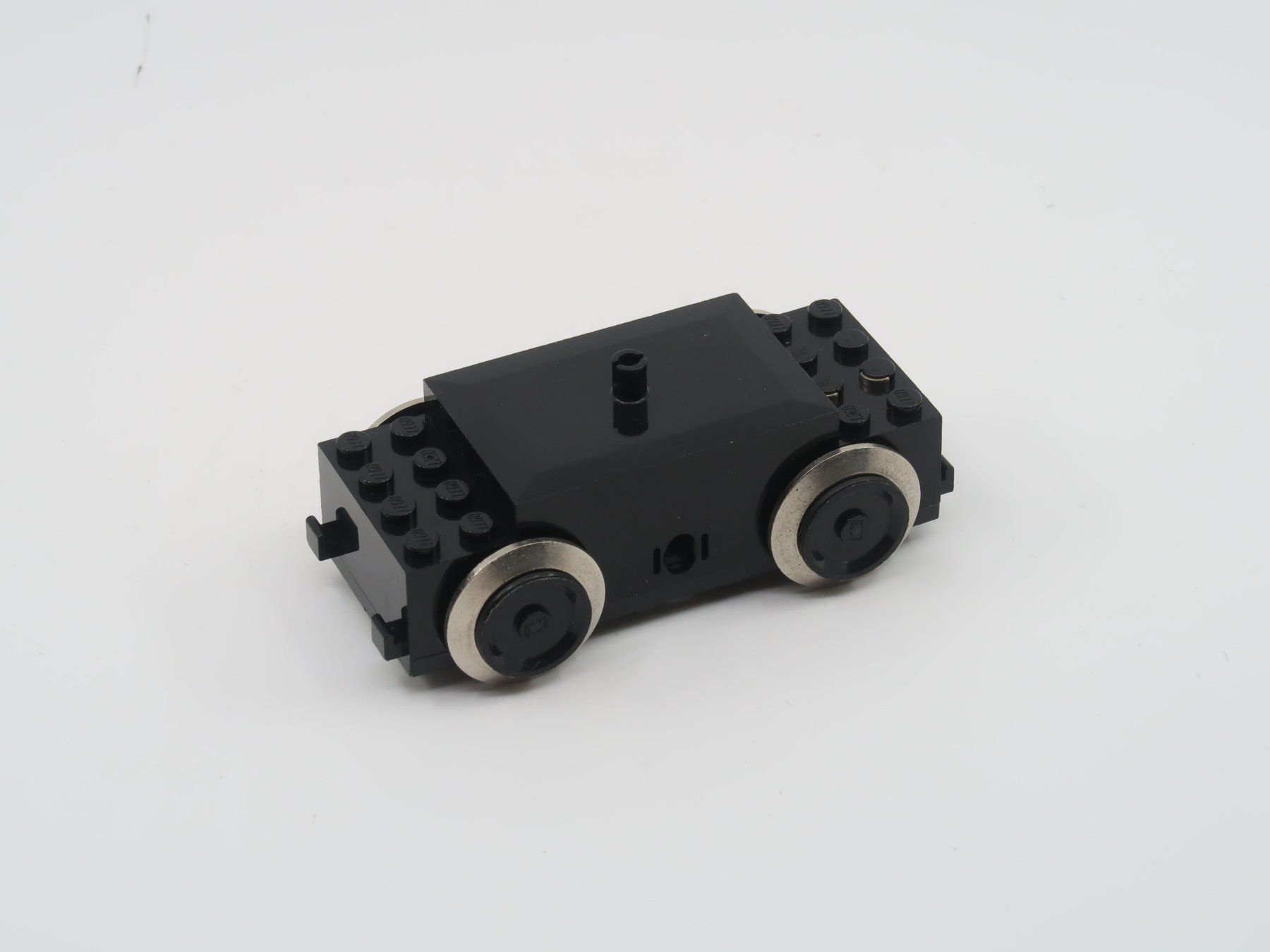 Lego Spielzeuge: Lego Eisenbahn Zug Motor 9V Antrieb 590 – Gebraucht aus Oberwil b. Büren von nih_qt5f