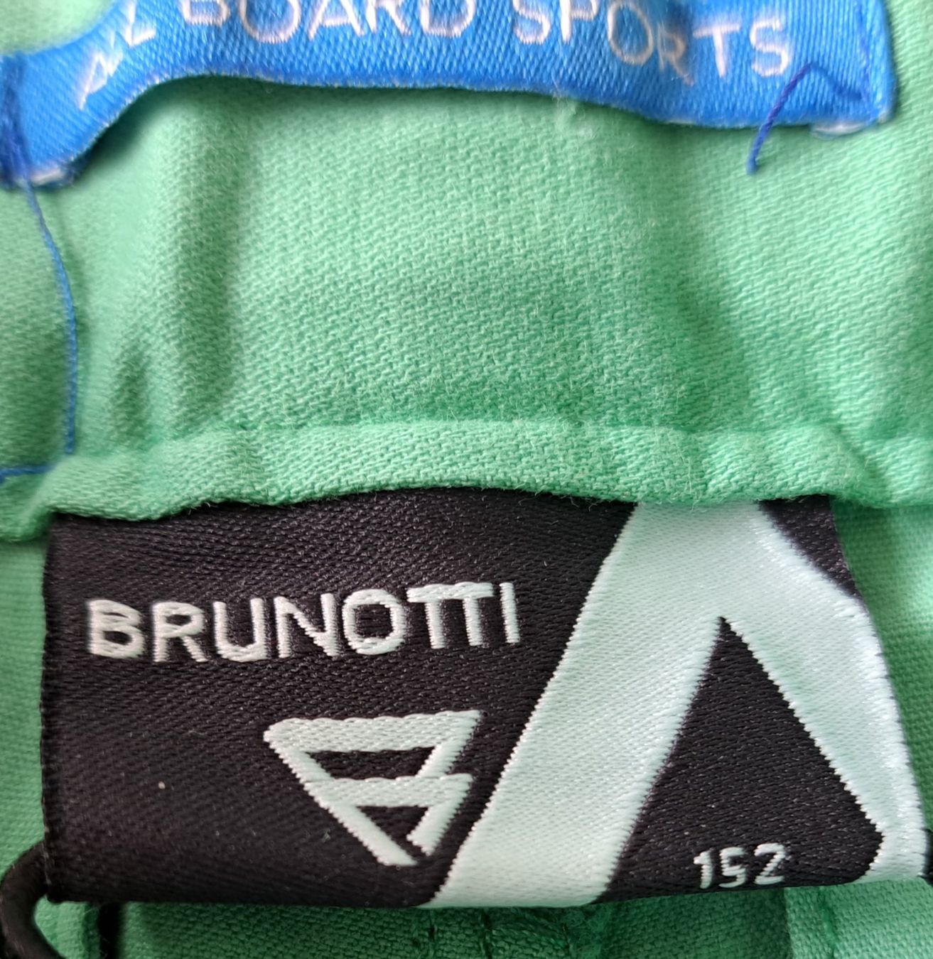 Brunotti Hosen: NEU! Brunotti Board Shorts Gr. 152 – Neu und originalverpackt aus Gysenstein von joshuas81 1