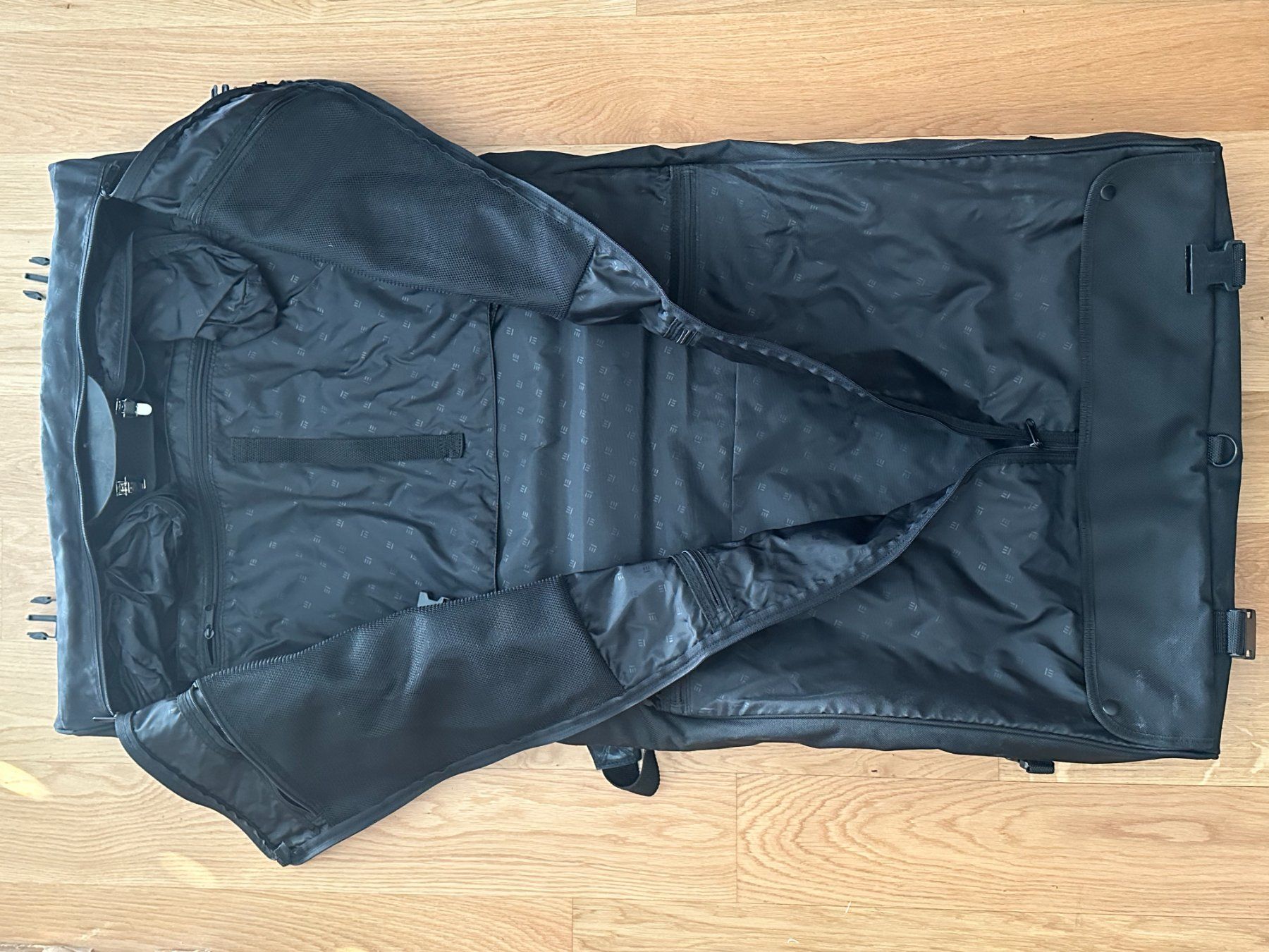Taschen: Reise-Kleidertasche (Suit Bag): – Gebraucht aus Basel von urst2005 3