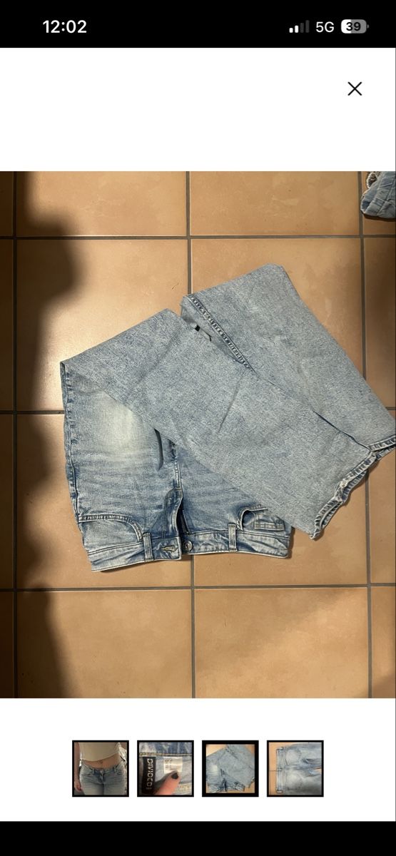 H&M Jeans: flared low rise jeans – Usato da Ebikon venduto da hrh_9dyk 2