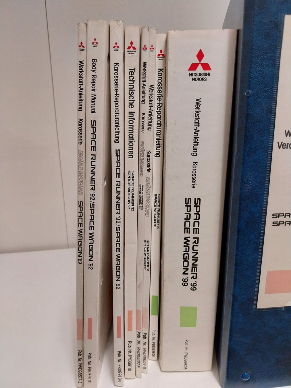Mitsubishi Documenti: Mitsubishi Space Runner/Space Wagon Werkstatthandbücher – Usato da Weingarten-Kalth venduto da Bettelbruenneli 1