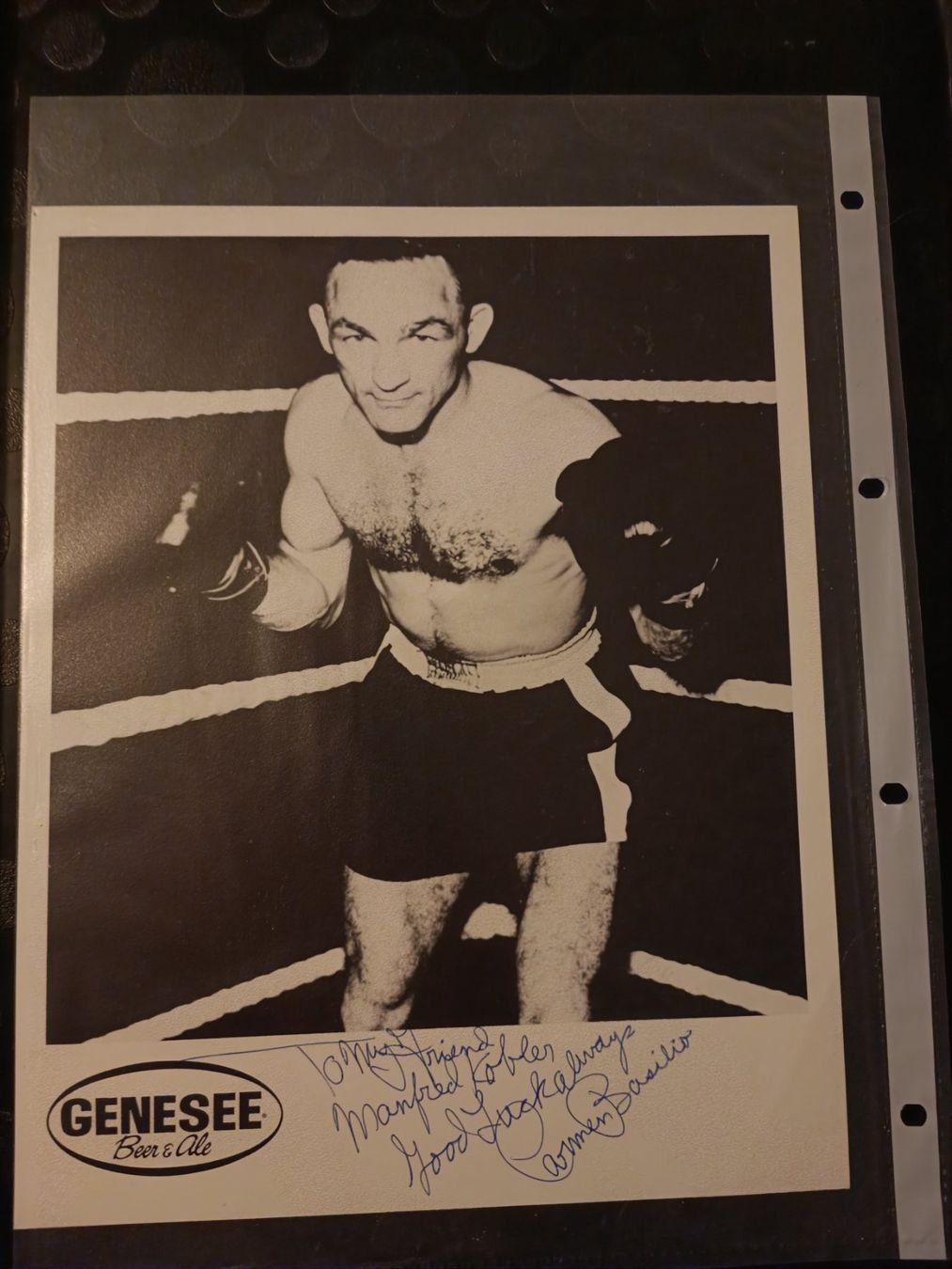 Autografi: Carmen Basilio - Boxen 20x25cm - handsigniert – Usato da Menziken venduto da Artographs