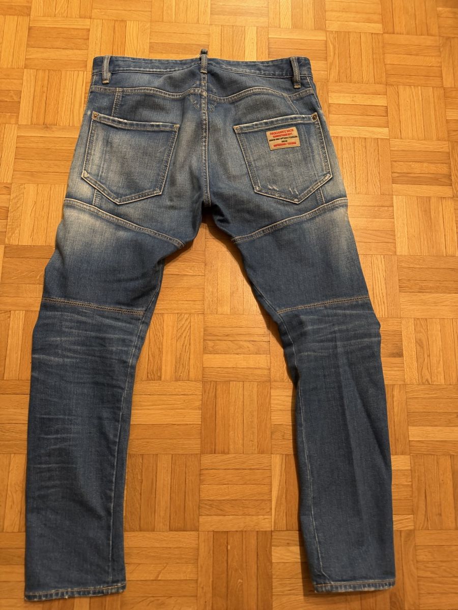 Dsquared2 Jeans: Dsquared2 Jeans Grösse 46 - Top Zustand – Usato da Wald zh venduto da EduAlex 1
