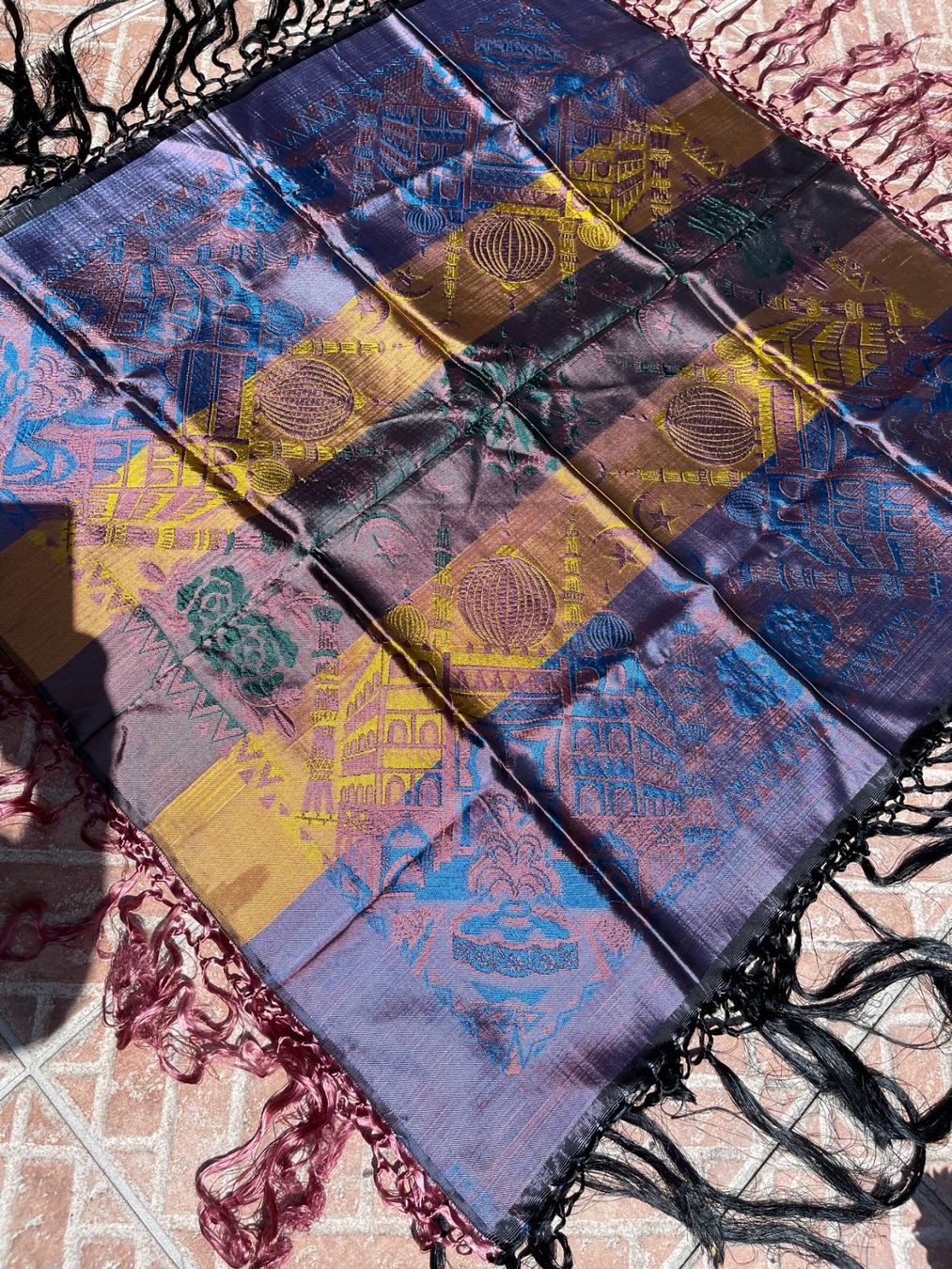 Altra biancheria da tavola: Nappe de table – Nuovo (secondo la descrizione) da La Croix (Lutry) venduto da Sporades 5