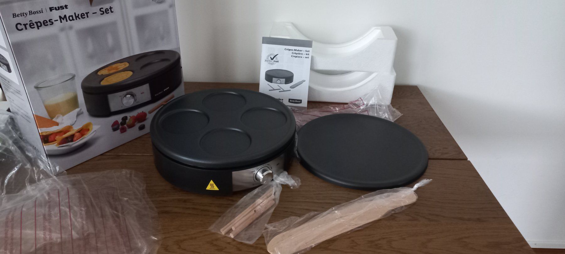 Betty Bossi Küchengeräte: Crepes Blinis Maker Set Betty Bossi Neu – Neu und originalverpackt aus Riehen von Valflyfi 3