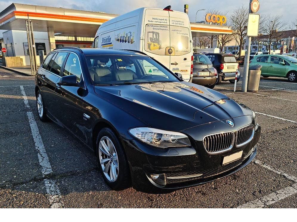 BMW 525d xDrive Touring Steptronic