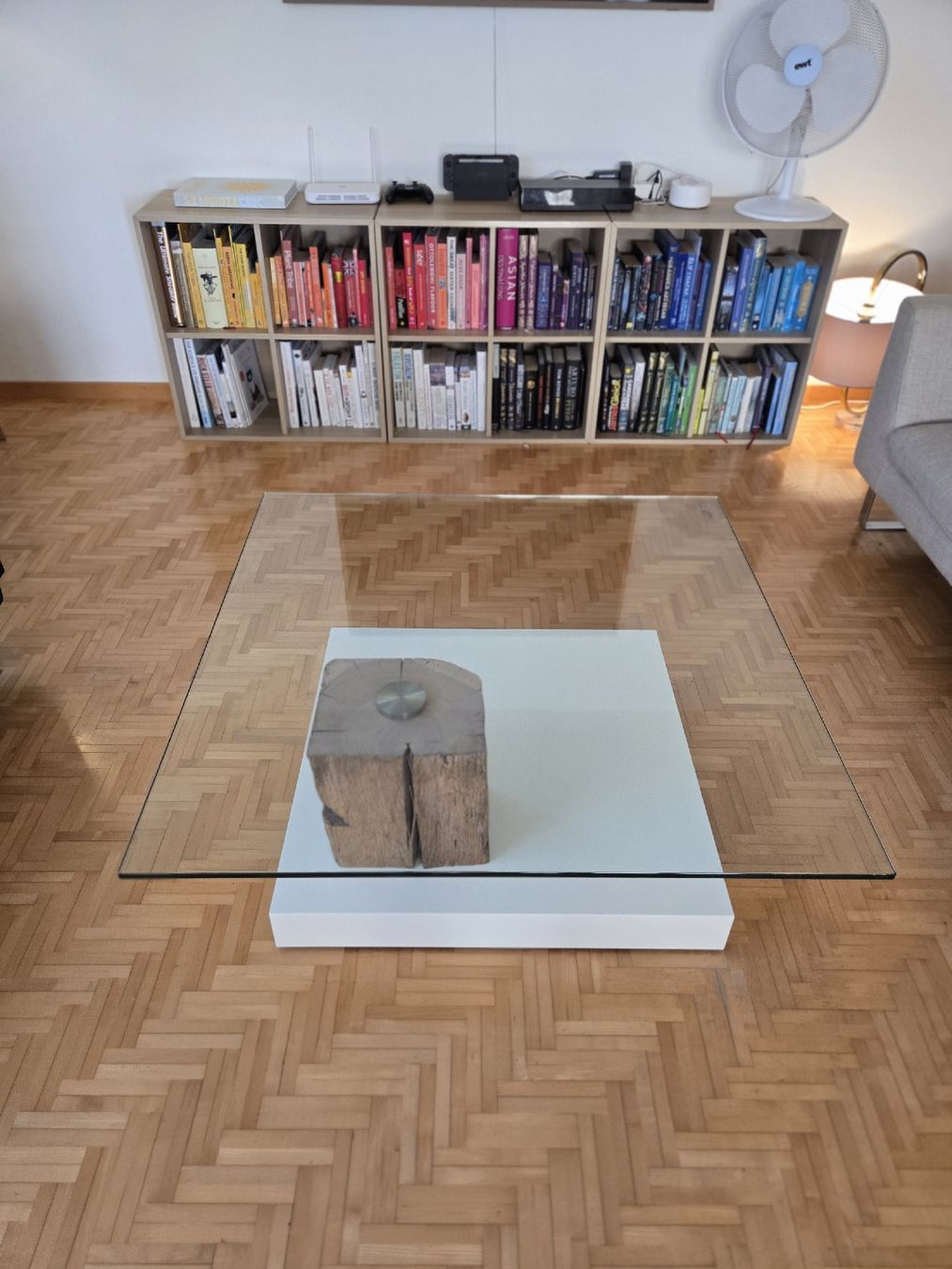 Tavoli: Schubiger Stilvoller Couchtisch aus Glas – Usato da Uitikon Waldegg venduto da dacaher