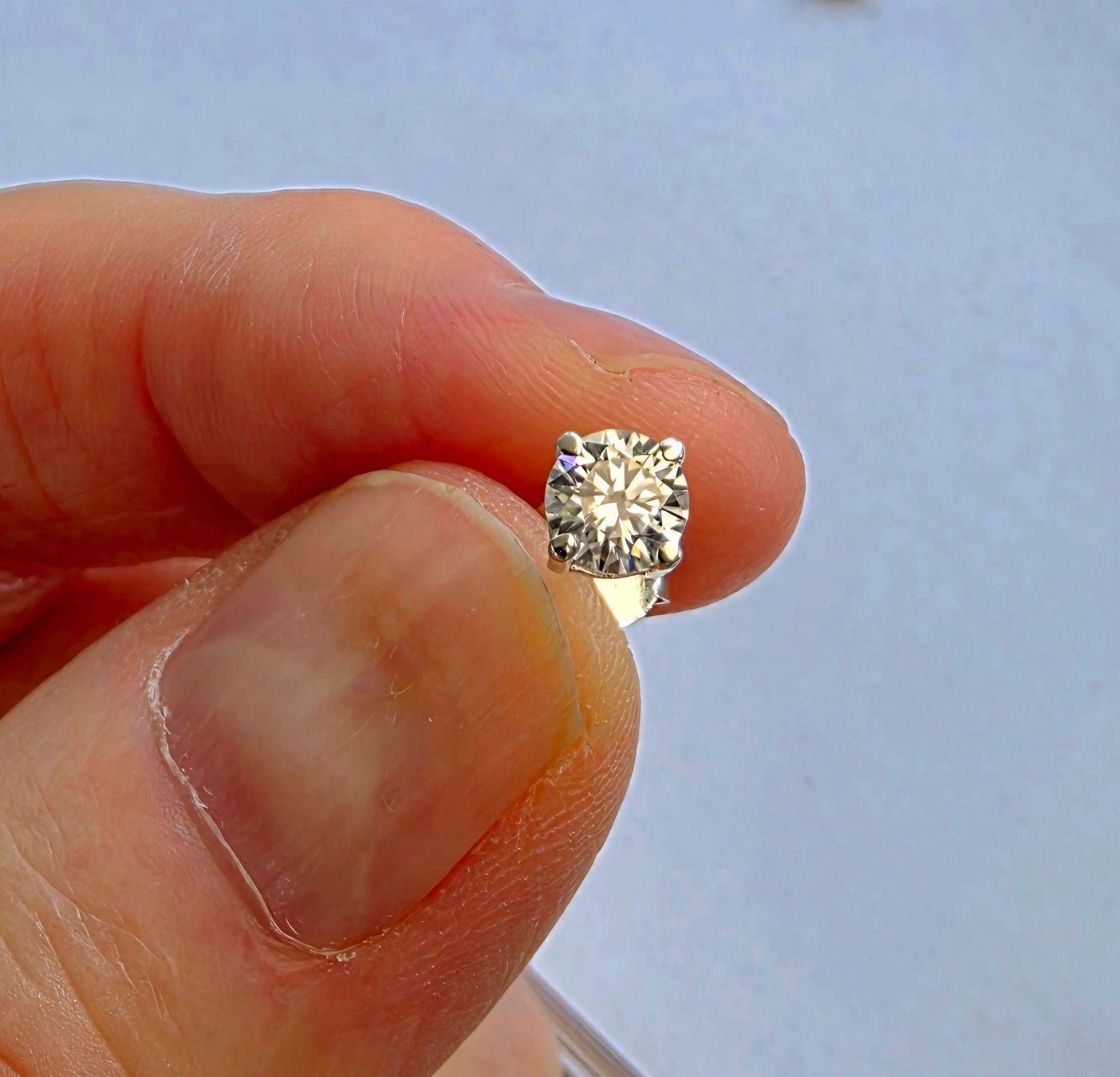 Boucles d'oreille: Diamant Ohrstecker – Neuf avec emballage d'origine à Zürich par ben_mn5h